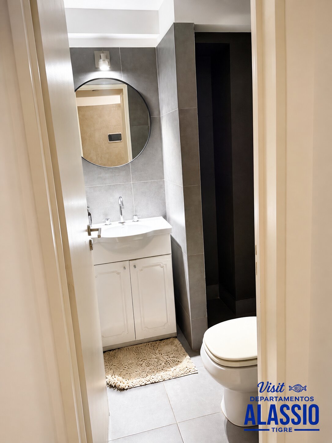 Toilette en planta baja, Alassio Entrepiso 311